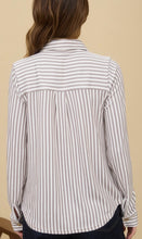 Load image into Gallery viewer, / Stripe Collared Long Sleeve Button Down
