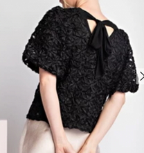 Load image into Gallery viewer, FLORAL LACE PUFF SLEEVE BLOUSE TOP
