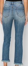 Load image into Gallery viewer, RISEN-MID RISE FRAY HEM STRAIGHT LEG JEANS
