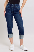 Load image into Gallery viewer, Judy Blue HW Capri
