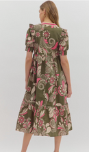 Load image into Gallery viewer, / Pink Paisley Dress
