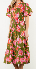 Load image into Gallery viewer, / THML Puff Sleeve Floral Midi Dress
