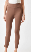 Load image into Gallery viewer, / Dear Scarlett Skinny Pants
