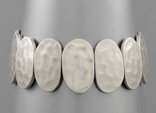 Load image into Gallery viewer, / LYNN MARIE BRACELET
