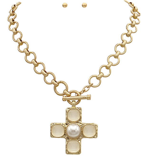 CATHY CROSS NECKLACE