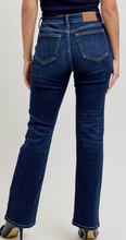 Load image into Gallery viewer, Judy Blue MR Petite Dark Wash Bootcut
