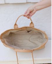 Load image into Gallery viewer, Melissa Tote Bag Natural
