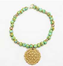 Load image into Gallery viewer, 18" Rainforest Green Glass with Ruth Cross
