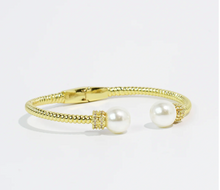 Load image into Gallery viewer, Pearl Serenity Bracelet
