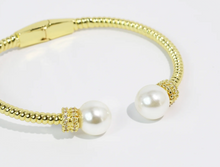 Load image into Gallery viewer, Pearl Serenity Bracelet
