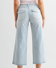 Load image into Gallery viewer, High-Rise Wide Leg Cropped Stripe

