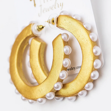 Load image into Gallery viewer, Pearl Hoops
