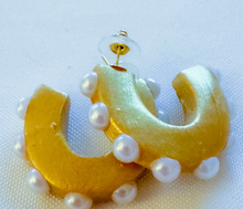 Load image into Gallery viewer, Small Pearl Hoops
