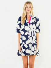 Load image into Gallery viewer, Geometric Pattern Short Dress
