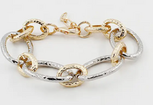 Load image into Gallery viewer, / Chain Link Bracelet
