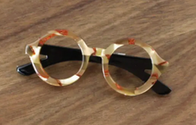 Load image into Gallery viewer, Eyeglasses Brooch and Holder
