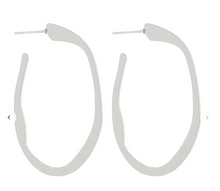 Load image into Gallery viewer, Geometric U Hoops
