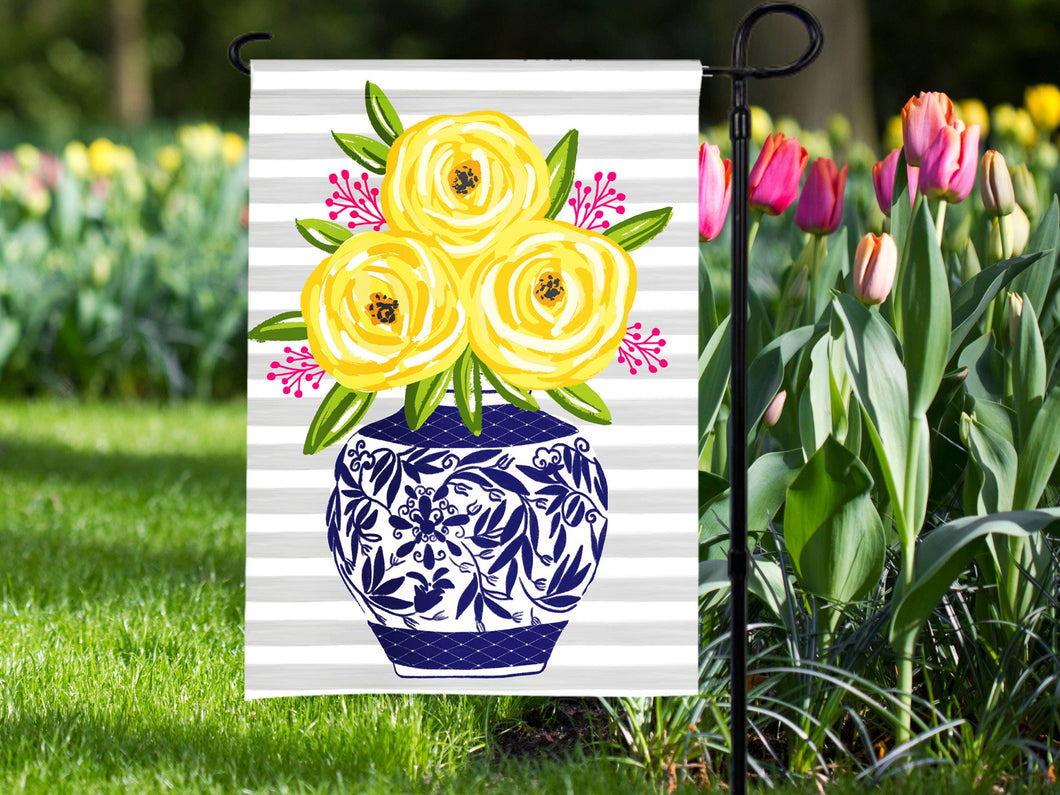 Garden Flag - Spring Yellow Floral Vase: 12